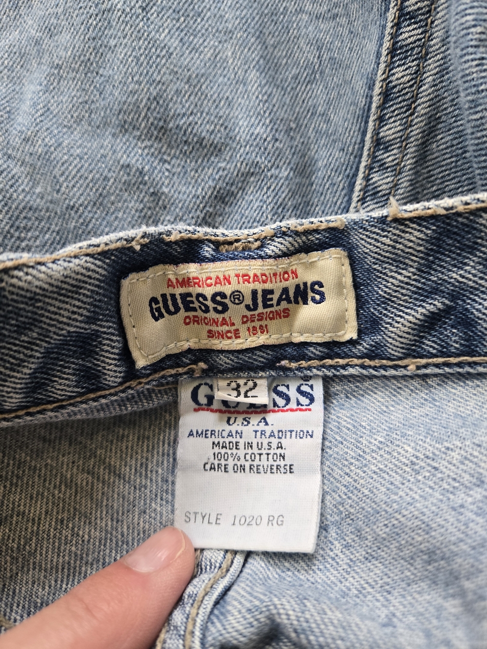 Vintage Guess Relaxed Fit Light Blue Denim Jeans